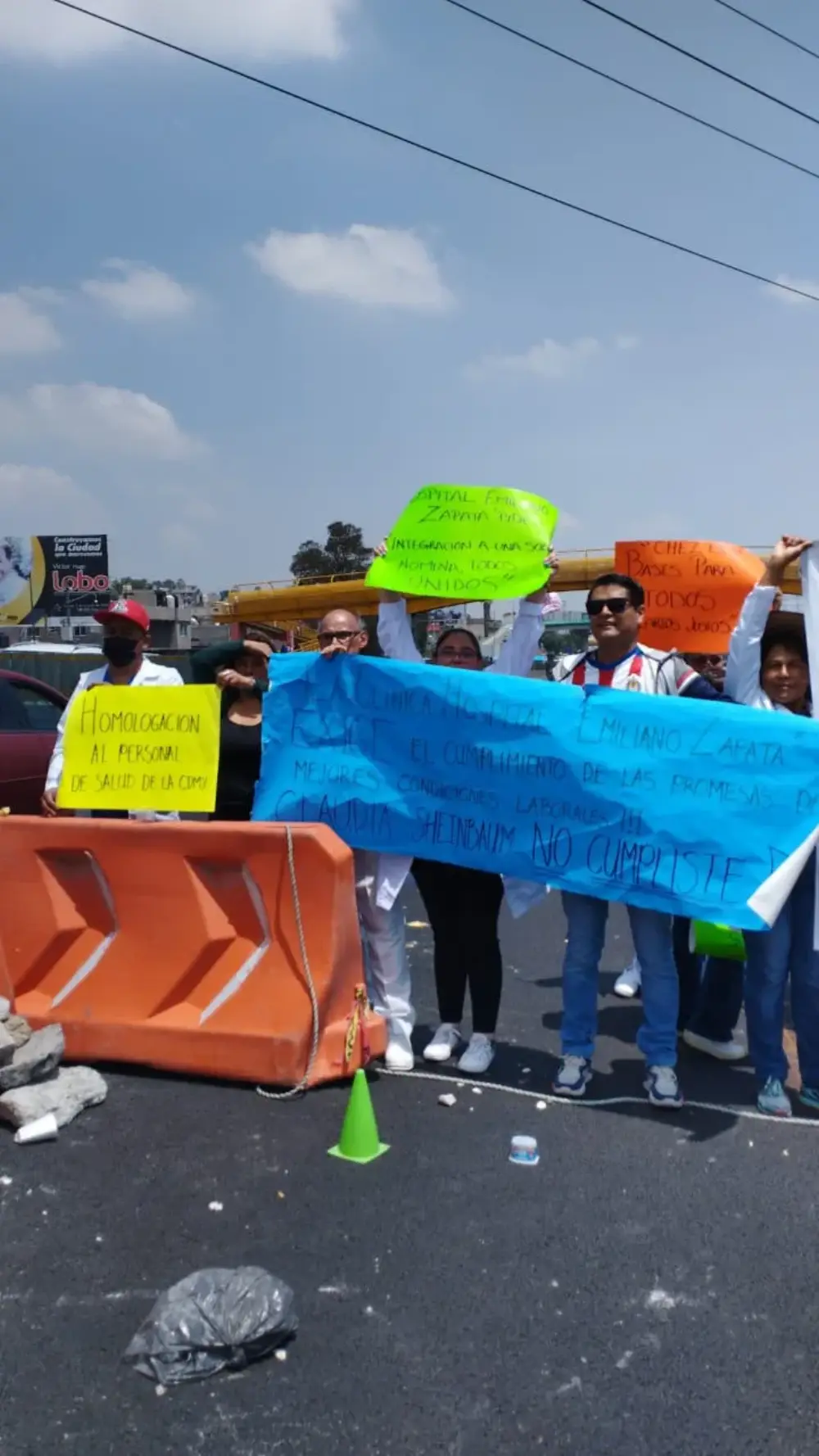 Movilización en avenida
